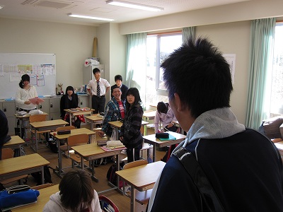 生徒会選挙中の様子.jpg